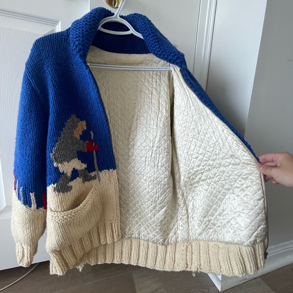 Handmade cowichan sweater - Picture 4 of 4